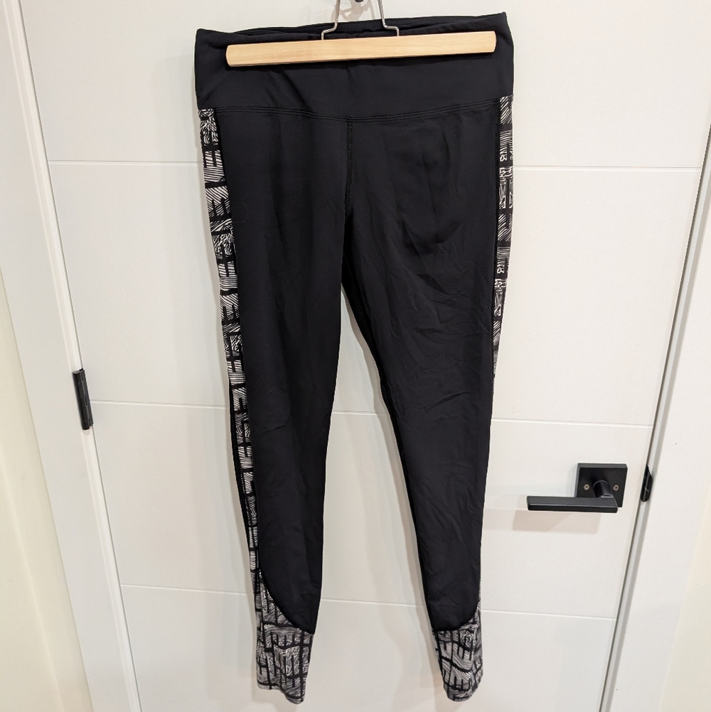 Lululemon Wunder Under Hi-Rise Leggings Black w/ White Side Stripe Luon Size 10